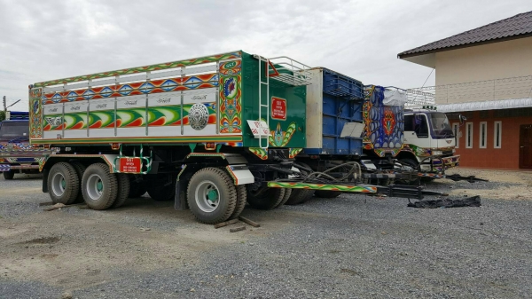 ขายสิบล้อสวยๆ ขายสิบล้อสวยๆ