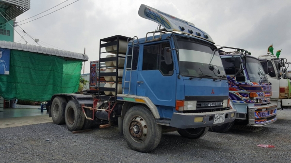 ขายสิบล้อสวยๆ ขายสิบล้อสวยๆ