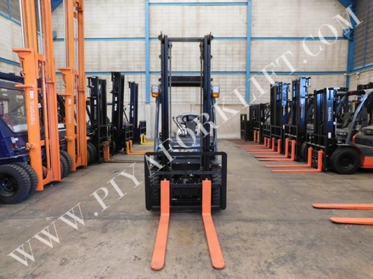 จำหน่ายรถ Forklift TOYOTA 02-8FDL25 ใหม่ป้ายแดง จำหน่ายรถ Forklift TOYOTA 02-8FDL25 ใหม่ป้ายแดง