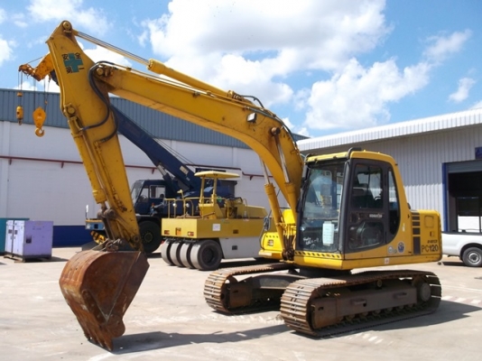 รถแบคโฮ KOMATSU PC120-6E