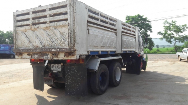 รถบรรทุกฮีโน3H10ล้อ 2เพลาดั้มกะบะสามมิตร(เจ้าของขายเอง0817254066) รถบรรทุกฮีโน3H10ล้อ 2เพลาดั้มกะบะสามมิตร(เจ้าของขายเอง0817254066)