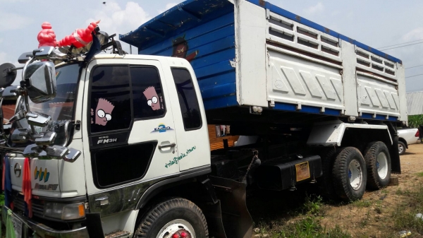 รถบรรทุกฮีโน3H10ล้อ 2เพลาดั้มกะบะสามมิตร(เจ้าของขายเอง0817254066) รถบรรทุกฮีโน3H10ล้อ 2เพลาดั้มกะบะสามมิตร(เจ้าของขายเอง0817254066)