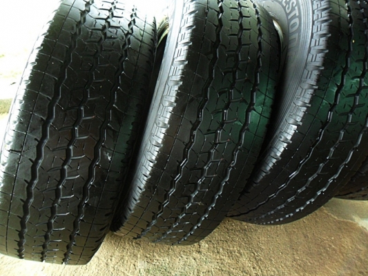 ยางกระบะขอบ15 บริดสโตน215-70-15 ลงพื้นปี15 (4เส้น4,500)ดอกหนา1เซ็น