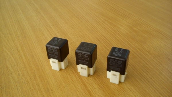 รีเลย์ สีดำ ของรถ TOYOTA รีเลย์ สีดำ ของรถ TOYOTA