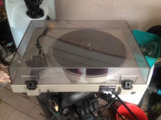 เครื่องเล่นเเผ่นเสียง DENON DP 30L เก่าญี่ปุ่นเเท้สภาพสวยใช้ไฟ 100V