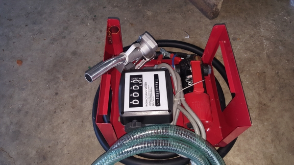 ปั้มจ่ายน้ำมัน พร้อมใช้ รหัวสินค้า B3 - 1 ใช้ไฟ 12 V