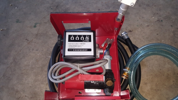 ปั้มจ่ายน้ำมัน พร้อมใช้ รหัวสินค้า B3 - 1 ใช้ไฟ 12 V