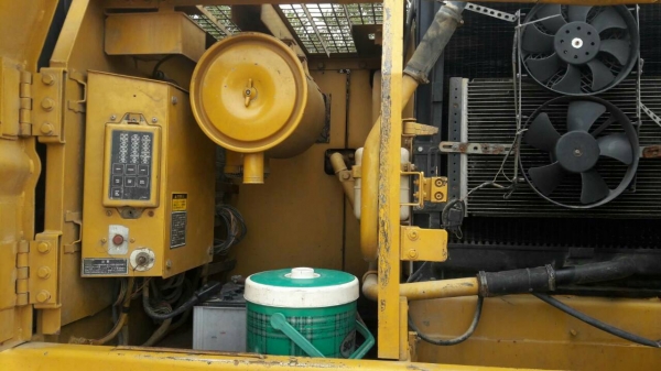 ขายด่วนCAT320  มี2คันให้เลือก V1-V2 เครื่องเดิมปั้มเดิมรถสวยทั้งสองคัน  ไฟฟ้าครบ แอร์เย็นรถสวย เอกสารเล่มทะเบียน