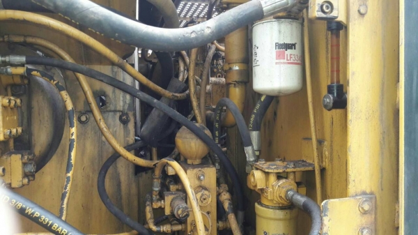 ขายด่วนCAT320  มี2คันให้เลือก V1-V2 เครื่องเดิมปั้มเดิมรถสวยทั้งสองคัน  ไฟฟ้าครบ แอร์เย็นรถสวย เอกสารเล่มทะเบียน