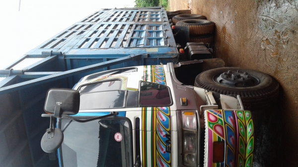 ขายรถสิบล้อพ่วงแม่ลูกไม่ดั้ม 3 m 242 HPเดิมๆ