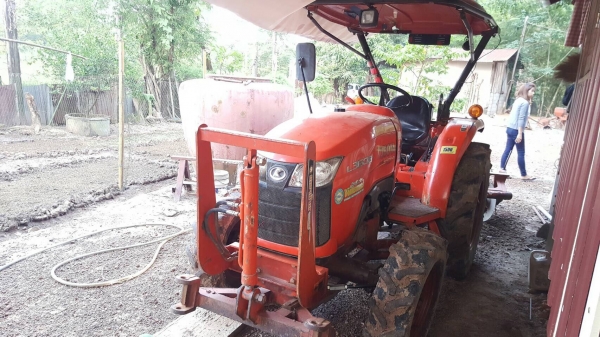 Kubota L3608 ปี55 หาง5 โรตารี่ ใบดัน ชั่วโมงน้อย สีเดิมบางนาบวช เล่มพร้อมโอน