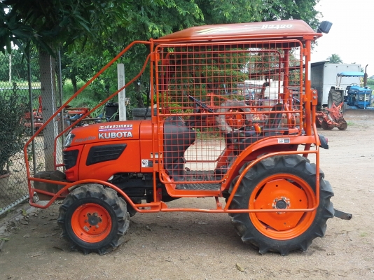 ขายคูโบต้า B2420 สนใจ โทรติดต่อ 081-2805754 ขายคูโบต้า B2420 สนใจ โทรติดต่อ 081-2805754