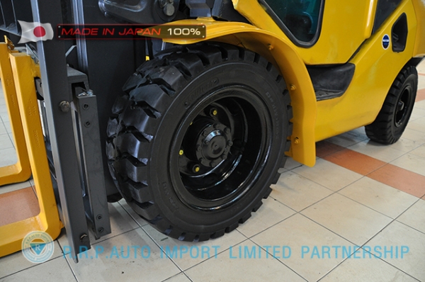 ขายรถโฟล์คลิฟท์มือสอง KOMATSU FG30T-16-732273 ราคา 395,000 บาท นำเข้าจากประเทศญี่ปุ่น 100\% ไม่เคยใช้งานในไทย