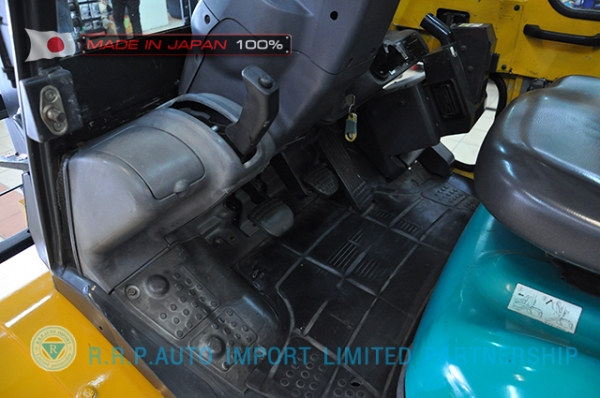 ขายรถโฟล์คลิฟท์มือสอง KOMATSU FG30T-16-732273 ราคา 395,000 บาท นำเข้าจากประเทศญี่ปุ่น 100\% ไม่เคยใช้งานในไทย