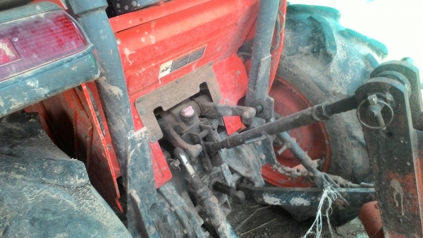 รถไถ 36 แรงปี 54 อุปกร 3 อย่าง ซ. ม 2000 นิด ฯฯ ป้ายแดง มือเดียว ราคาเบาฯฯ 300000 บาท คับ 0986683479 สิทธิ์ รถไถ 36 แรงปี 54 อุปกร 3 อย่าง ซ. ม 2000 นิด ฯฯ ป้ายแดง มือเดียว ราคาเบาฯฯ 300000 บาท คับ 0986683479 สิทธิ์