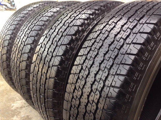 ยาง Bridgstone 245-70-16 ปี 15 ครบชุด 4 เส้น 7500  สภาพสวยๆไม่บวมไม่กินข้าง ดอกยางเหลือเยอะเอาไปวิ่งกันใด้อีกยาวค่ะ