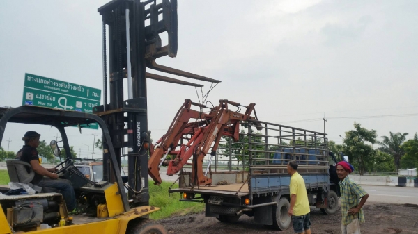 tractor-backhoe ได้จัดส่ง แขนขุด บุ้งกี๋ สำหรับรถตัก รถไถนา ไปกาญจนบุรีครับ ขอบคุณครับ tractor-backhoe ได้จัดส่ง แขนขุด บุ้งกี๋ สำหรับรถตัก รถไถนา ไปกาญจนบุรีครับ ขอบคุณครับ