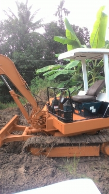 ขายแล้วครับขอบคุณช่างโยธา อ.บ.ต อ.แม่วงค์ ขออภัยด้วยท่านที่นัดไวหลายวันครับแบคโฮ PC 20 - 6 KOMATSU เครื่องเดิมไม่หลวมนิม 3D84-1A เครื่องไม่มีรอยซ่อม ปั้มเฟือง3ตอน แรงเร็ว เอวแน่นไม่หลวม แทรก.ลอเลอร์,ล้อนำ แน่น