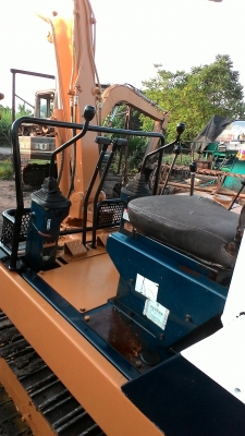 ขายแล้วครับขอบคุณช่างโยธา อ.บ.ต อ.แม่วงค์ ขออภัยด้วยท่านที่นัดไวหลายวันครับแบคโฮ PC 20 - 6 KOMATSU เครื่องเดิมไม่หลวมนิม 3D84-1A เครื่องไม่มีรอยซ่อม ปั้มเฟือง3ตอน แรงเร็ว เอวแน่นไม่หลวม แทรก.ลอเลอร์,ล้อนำ แน่น
