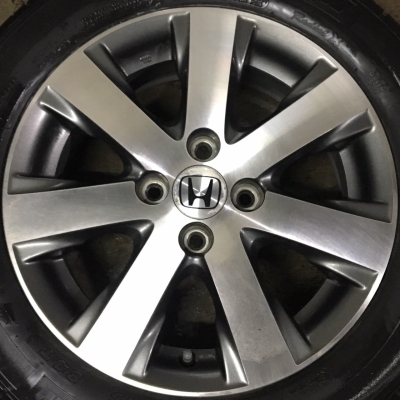 แม็ก Honda พร้อมยาง 175-65-15 แม็ก Honda พร้อมยาง 175-65-15