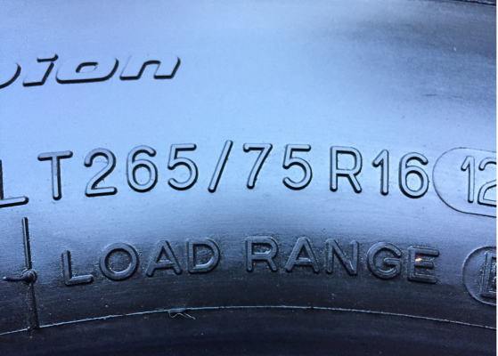 ยาง All BF Goodrich KO2 265 75 16 ปี15 ดอกเต็ม ติดหนวด ไม่มีปะ ราคาไม่แพง