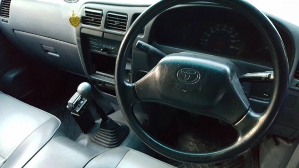 ขายโตโยต้าไทเกอร์ หัวเดียว ปี 2000 เครื่องดีเซล 2500 พวงมาลัยพาวเวอร์ ขายโตโยต้าไทเกอร์ หัวเดียว ปี 2000 เครื่องดีเซล 2500 พวงมาลัยพาวเวอร์