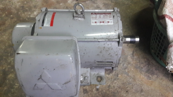 ขาย !! มอเตอร์3แรง220v.มิตซู.สภาพสวย.เดิมๆ.พร้อมใช้งาน