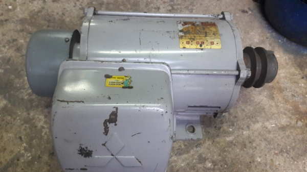 ขาย !! มอเตอร์2แรง220v.มิตซู.สภาพสวย.เดิมๆ.พร้อมใช้งาน