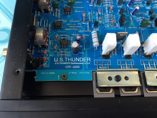 แอมป์คลาสเอบี2ch US.thunder มือสองสภาพดี มัดไฟใหญ่ ใช้งานปกติ ยาว40เซน แรงๆ+เสียงดีมาก ขับกลางแหลม8ดอกได้สบาย ขาย 1750 บาท สนใจ0892425454 อยู่สระบุรีส่งได้ แอมป์คลาสเอบี2ch US.thunder มือสองสภาพดี มัดไฟใหญ่ ใช้งานปกติ ยาว40เซน แรงๆ+เสียงดีมาก ขับกลางแหลม8ดอกได้สบาย ขาย 1750 บาท สนใจ0892425454 อยู่สระบุรีส่งได้