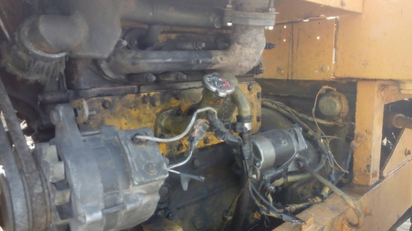 ขายKOMATSU JH30Bสภาพดีพอใช้. ทำงานทุกวัน ราคา265,000บ. สนใจติดต่อ 0835601591 หรือ 0903494058