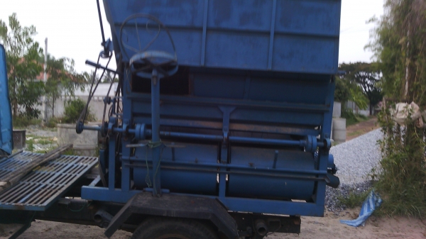 ขายรถนวดข้าว