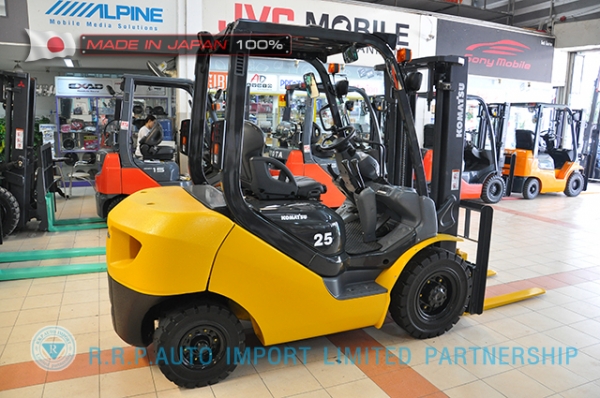 ขายรถโฟล์คลิฟท์มือสอง KOMATSU FD25C-16-731295 ราคา 355,000 บาท นำเข้าจากประเทศญี่ปุ่น 100\% ไม่เคยใช้งานในไทย