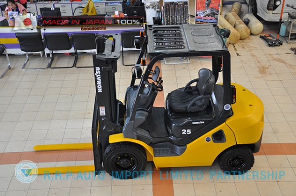 ขายรถโฟล์คลิฟท์มือสอง KOMATSU FD25C-16-731295 ราคา 355,000 บาท นำเข้าจากประเทศญี่ปุ่น 100\% ไม่เคยใช้งานในไทย