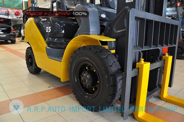 ขายรถโฟล์คลิฟท์มือสอง KOMATSU FD25C-16-731295 ราคา 355,000 บาท นำเข้าจากประเทศญี่ปุ่น 100\% ไม่เคยใช้งานในไทย