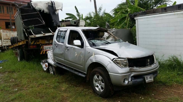 ขายรถอุบัติเหตุ NAVARA 4DOR 2007 พร้อมเล่มทะเบียน