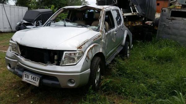 ขายรถอุบัติเหตุ NAVARA 4DOR 2007 พร้อมเล่มทะเบียน