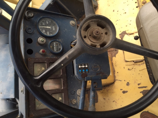 ขายรถตักโคมัสซุ WR8-1 ตัก 1คิว ด่วนๆๆ