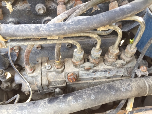 ขายรถตัก โคมัสซุ SD10-3เครื่องดีเซล เกียณ์ธรรมดา พวงมาลัยเพาเวอร์ รถพร้อมใช้ เดิมๆๆจากนอก เครื่องดีมาก ระบบไฮดรอลิคดี ไม่รั่วไม่ซึม