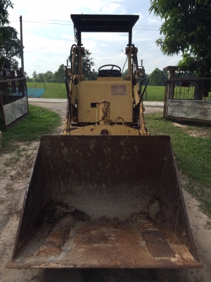 ขายรถตัก โคมัสซุ SD10-3เครื่องดีเซล เกียณ์ธรรมดา พวงมาลัยเพาเวอร์ รถพร้อมใช้ เดิมๆๆจากนอก เครื่องดีมาก ระบบไฮดรอลิคดี ไม่รั่วไม่ซึม