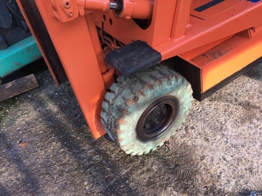 รถยกTOTOTA 4 FB 20 2ตันงาสไลด์ สูง4เมตร พร้อมตู้ชาร์จ รถยกTOTOTA 4 FB 20 2ตันงาสไลด์ สูง4เมตร พร้อมตู้ชาร์จ