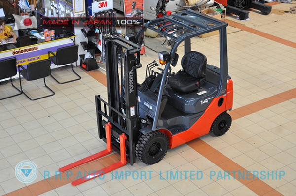 ขายรถโฟล์คลิฟท์มือสอง TOYOTA รุ่น 8FD14-11009 ราคา 315,000 บาท นำเข้าจากประเทศญี่ปุ่น 100\% ไม่เคยใช้งานในไทย