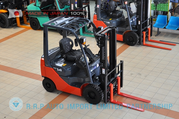 ขายรถโฟล์คลิฟท์มือสอง TOYOTA รุ่น 8FD14-11009 ราคา 315,000 บาท นำเข้าจากประเทศญี่ปุ่น 100\% ไม่เคยใช้งานในไทย