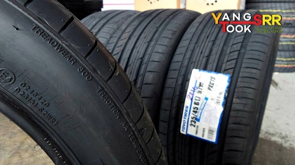 TOYO C1S 235/45R17 ปี16 ราคาพิเศษ