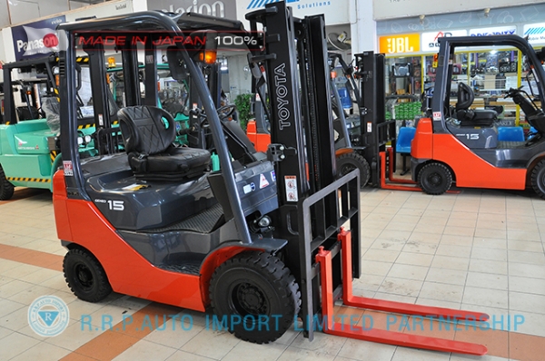 ขายรถโฟล์คลิฟท์มือสอง TOYOTA รุ่น 8FD15-10646 ราคา 335,000 บาท นำเข้าจากประเทศญี่ปุ่น 100\% ไม่เคยใช้งานในไทย