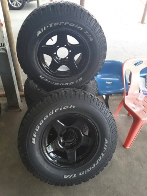 Max + BF All USA. 265/75/16 ปี11 สวยๆ 1ชุด