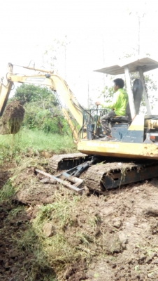 รถแบคโฮ komatsu PC 40-6