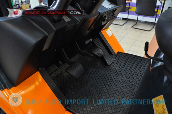 ขายรถโฟล์คลิฟท์มือสอง TOYOTA รุ่น 7FD18-18583 ราคา 295,000 บาท นำเข้าจากประเทศญี่ปุ่น 100\% ไม่เคยใช้งานในไทย