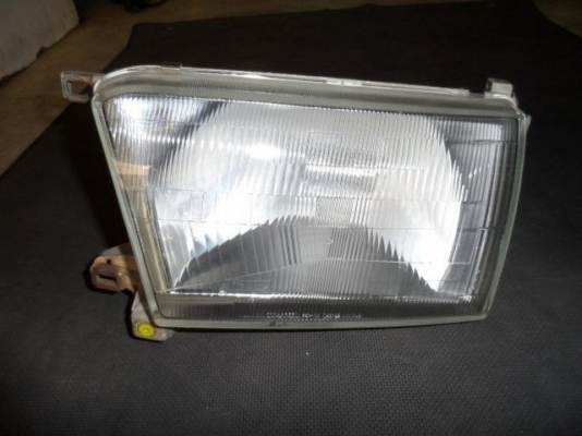 อะไหล่ รถยนต์ มือ สอง ไฟหน้ารถยนต์มือสอง โตโยต้า เซิฟ TOYOTA SURF