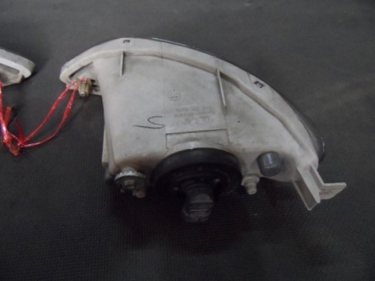 อะไหล่ รถยนต์ มือ สอง สปอตไลท์รถยนต์ Spotlight โตโยต้า แคมรี่ 03 - 05 ผู้นำ TOYOTA CAMRY