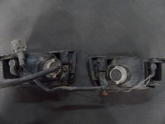 อะไหล่ รถยนต์ มือ สอง ไฟข้างกันชน นิสสัน เซฟิโร่ เอ 32 NISSAN CEFIRO a32